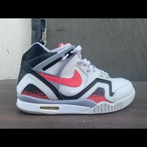 Nike Air Tech Challenge Hot Lava Size 12